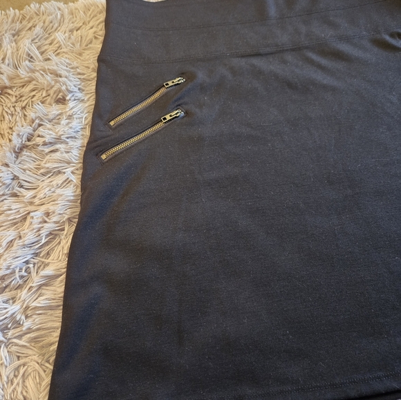 Athleta Black Skirt Size 14 - Picture 8 of 16